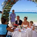 les-dangers-meconnus-du-mariage-aux-seychelles-conseils-dun-photographe-expert-pour-une-experience-inoubliable-et-sans-tracas